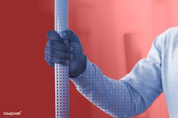 Man touching a contaminated handrail in a bus during coronavirus pande.. | Free  photo - 2302613
