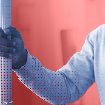 Man touching a contaminated handrail in a bus during coronavirus pande.. | Free  photo - 2303149