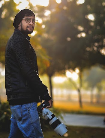 Man Wearing Black Jacket