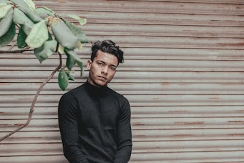 Man Wearing Black Long-Sleeved Shirt