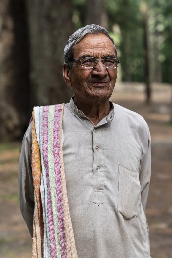 Man Wearing Eyeglasses