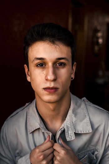 Man Wearing Gray Shirt