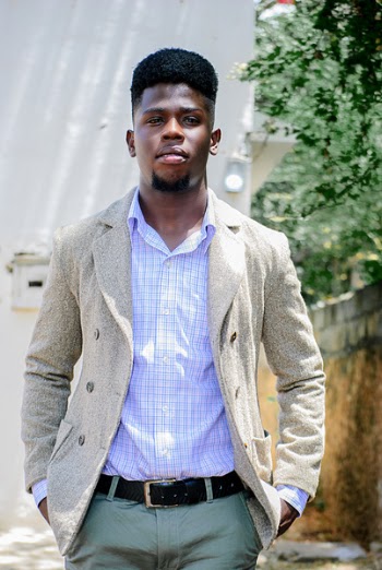 Man Wearing Gray Suit Jacket