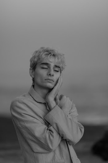 Man Wearing Long-sleeved Dress