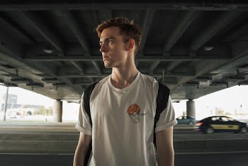 Man Wearing White Shirt