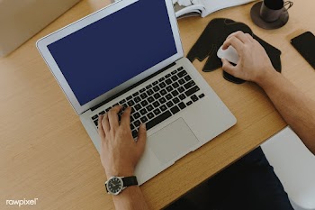 Man working on a laptop | Free stock psd mockup - 488516