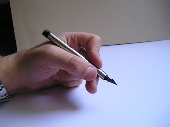 mano_y_pluma__3_.JPG