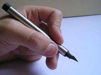 mano_y_pluma__5_.JPG