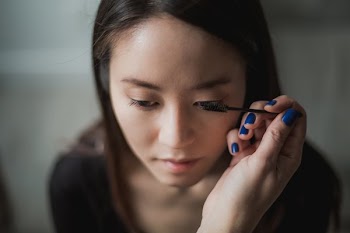 Mascara Application
