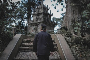 Men's Black Jacket