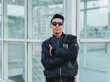 Men's Black Zip-up Hoodie