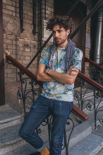 Men's Blue and White Plaid Sca
