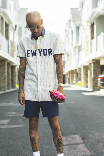 Men's White and Blue Button-up Shirt