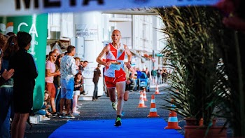 Men Running Close-up Photography