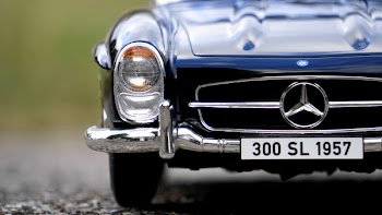 Mercedes Benz Blue Car