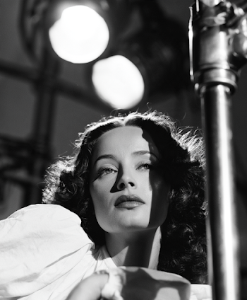 Merle Oberon: Elegance Under Studio Lights