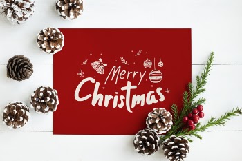 Merry christmas greeting card mockup Free Psd