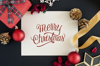 Merry christmas greeting card mockup Free Psd