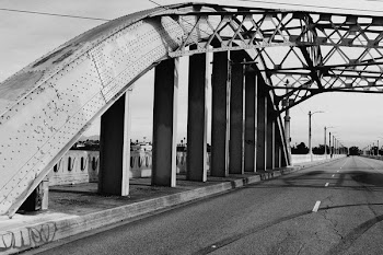 Metal Arc Bridge