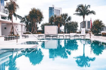 Miami reflections - Check out my Instagram @pwellgraf for more!