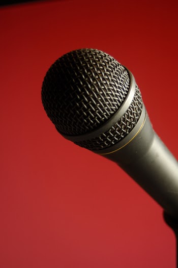 Mic-Red-2.jpg