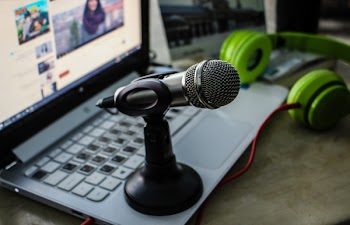 Microphone On Laptop