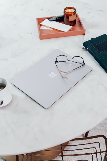 Microsoft Surface Laptop 3 in Platinum 

Shot by: Christiann Koepke 