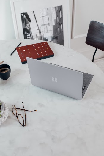Microsoft Surface Laptop 3 in Platinum 

shot by : Christiann Koepke 
