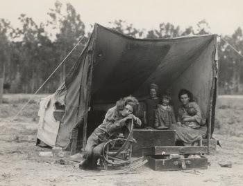 Migrant agricultural worker's family. Seven hungry children. Mother aged thirty-two. Father is native Californian. Nipomo, California
1936. Photographer Dorothea Lange