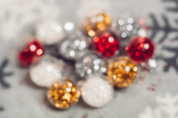 Mini baubles blurred