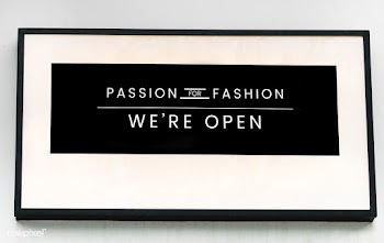 Minimal sign mockup for a fashion boutique | Free stock psd mockup - 534819