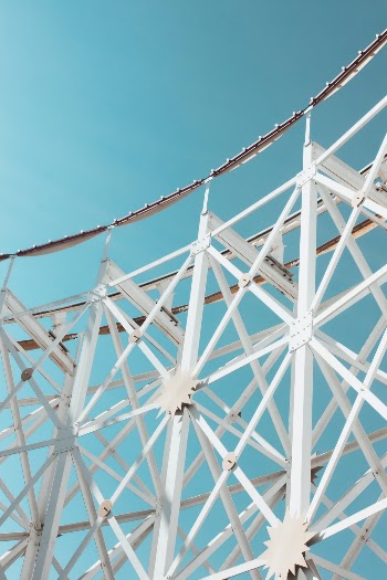 minimal view of a rollercoaster