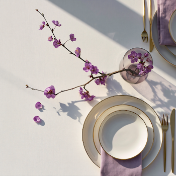 Minimalist Luxury Asian Wedding Table Setting in Spring