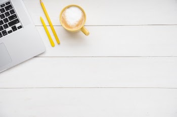 Minimalist office desk with copy space Free Photo