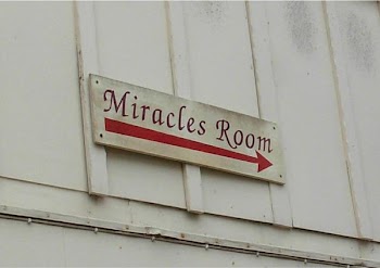 MIRACLES ROOM.jpg