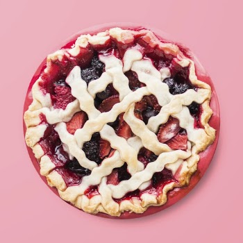 Mixed berry pie sticker, food | Free PSD - rawpixel