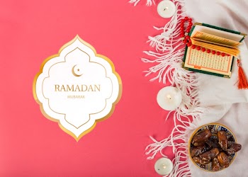 Mockup with ramadan concept Free Psd