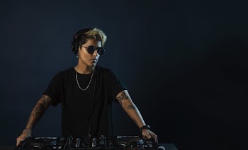 Modern Music Modern DJ