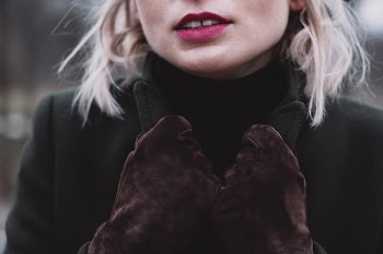 Moody outdoor female portrait closeup 3