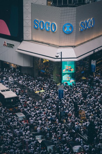 More than 1 million marched in protest against controversial extradition bill, 09/06/2019