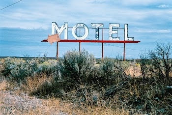 Motel sign, Grand Coulee, Washington (2003)… | Free public domain photo