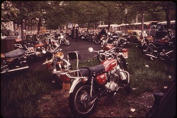 Motorcycle Parking near Battery Park | Free Photo - rawpixel