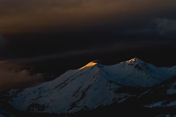 mountain cover by snow