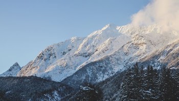 mountain covered with sno