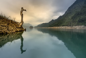 Mountain Near Body of Water