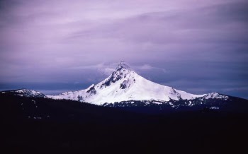 mountain peak during daytime