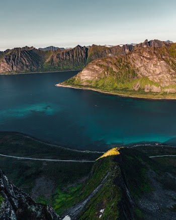 Mountains Beside the Lake