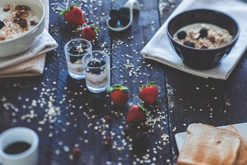Muesli &amp; Strawberries Healthy Breakfast
