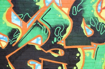 multicolored graffiti during daytime