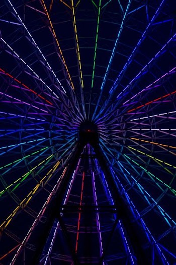 multicolored lighted ferris wheel